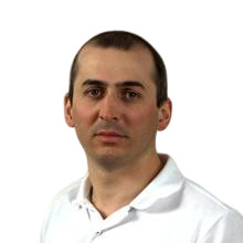 Врач Карабеков Денис Магомедович 