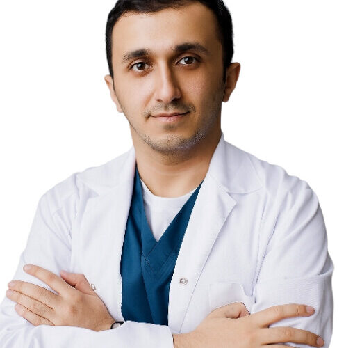 Врач Зейниев Заур Исмаилович 