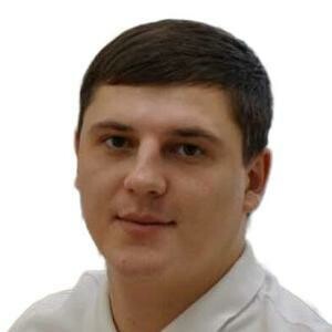 Врач Курбанов Артур Гаджиевич 