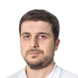 Врач Омаров Артур Русланович 