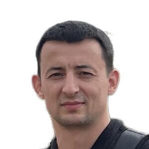 Врач Тураходжаев Фаррух Азимович 