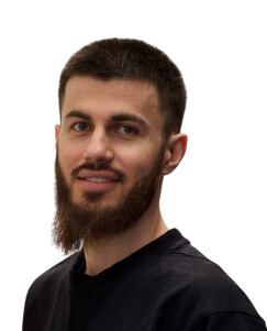 Врач Башиев Ислам Магомедович