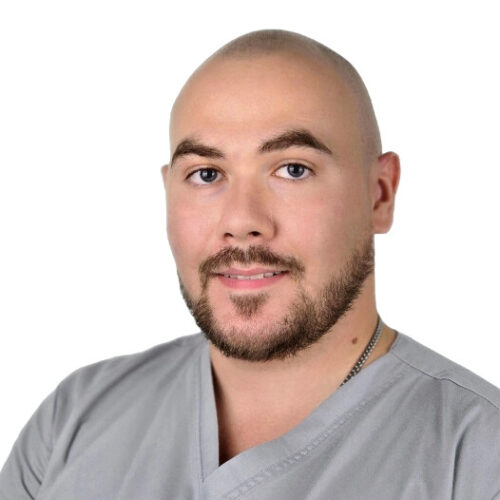 Врач Аметов Артур Иззетович