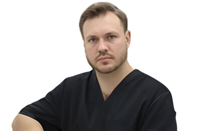 Врач Суздальцев Сергей Сергеевич 