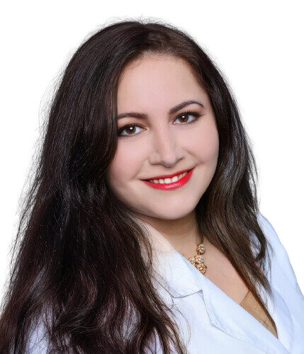 Врач Шабатаева (Нахшунова) Венера Васильевна