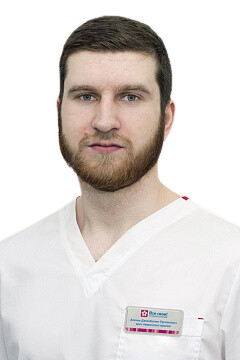 Врач Асеков Джанбулат Русланович