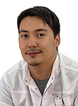 Врач Давлетов Руслан Санатович 