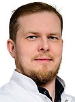 Врач Волков Артемий Викторович